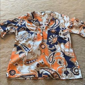 JCREW elbow legnth button front collared shirt.